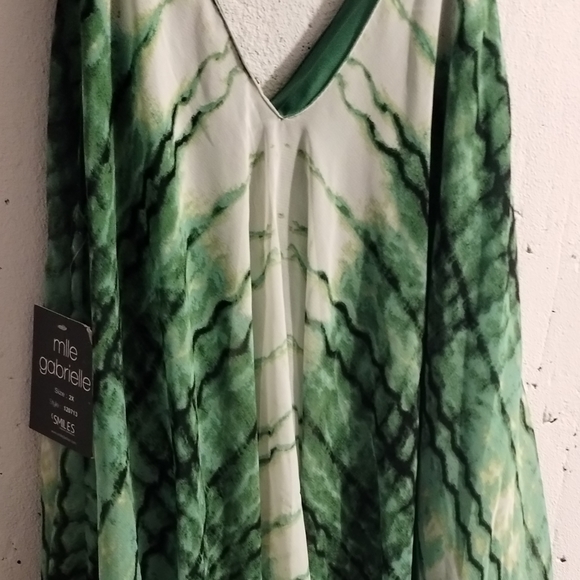 Mille Gabriel long green glowing dress - Picture 1 of 3